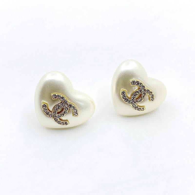 18K Chanel Pearl Heart Earrings