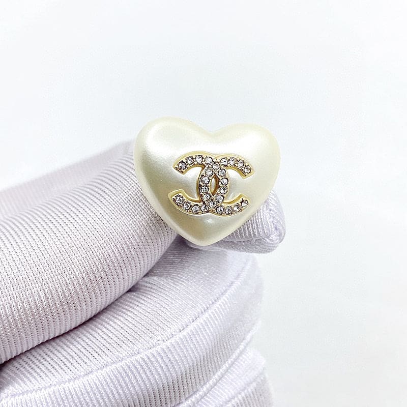 18K Chanel Pearl Heart Earrings