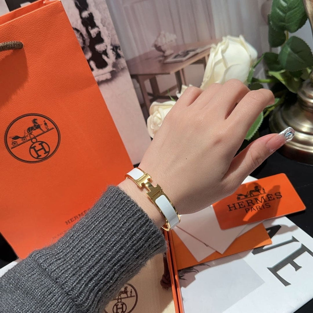 18K Hermes White Clic Bracelet