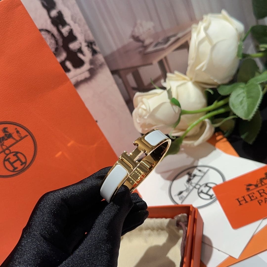 18K Hermes White Clic Bracelet