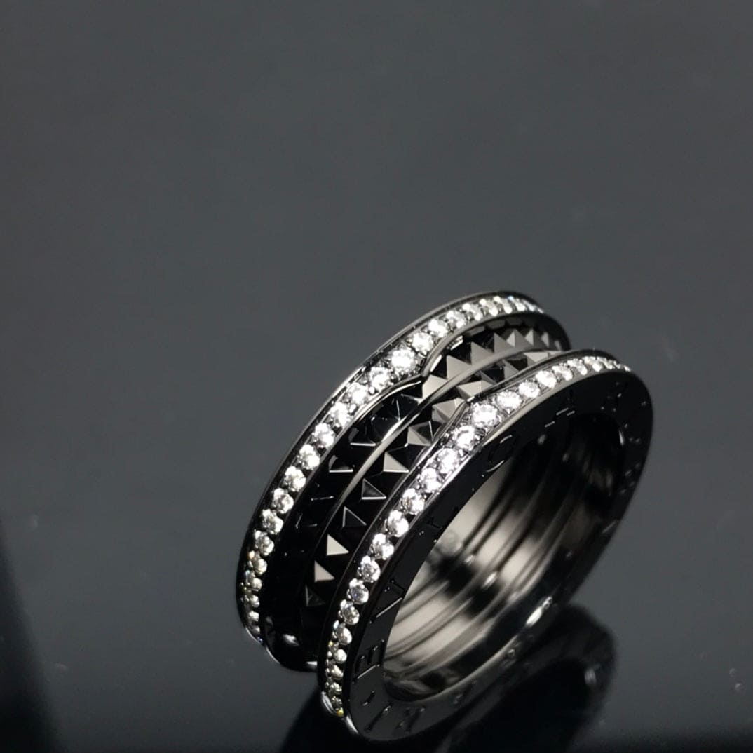 18K B.zero1 Black Ceramic Ring