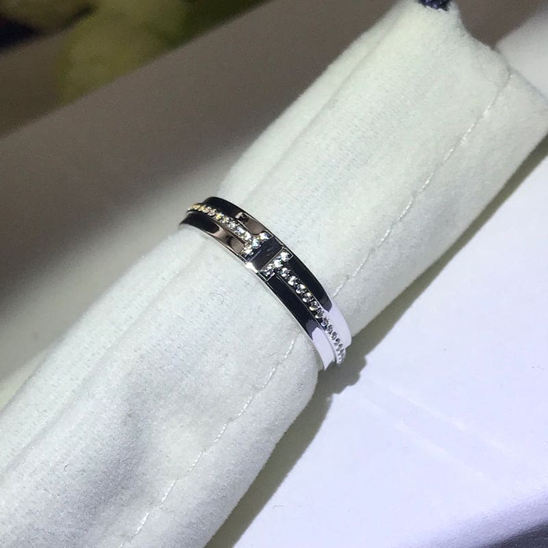 18K Tiffany White Gold Narrow Diamond Ring