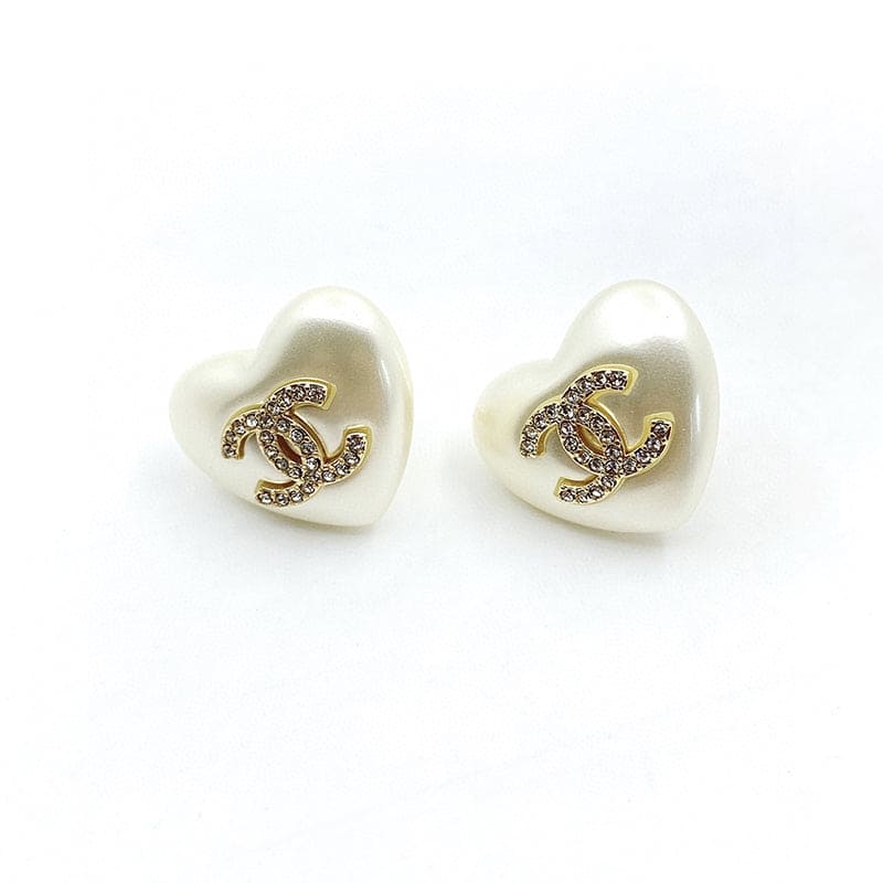 18K Chanel Pearl Heart Earrings