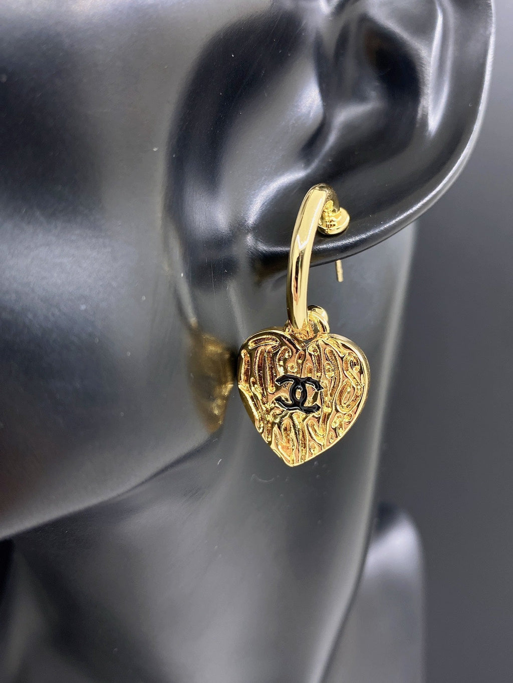 18K Chanel Heart Star Earrings