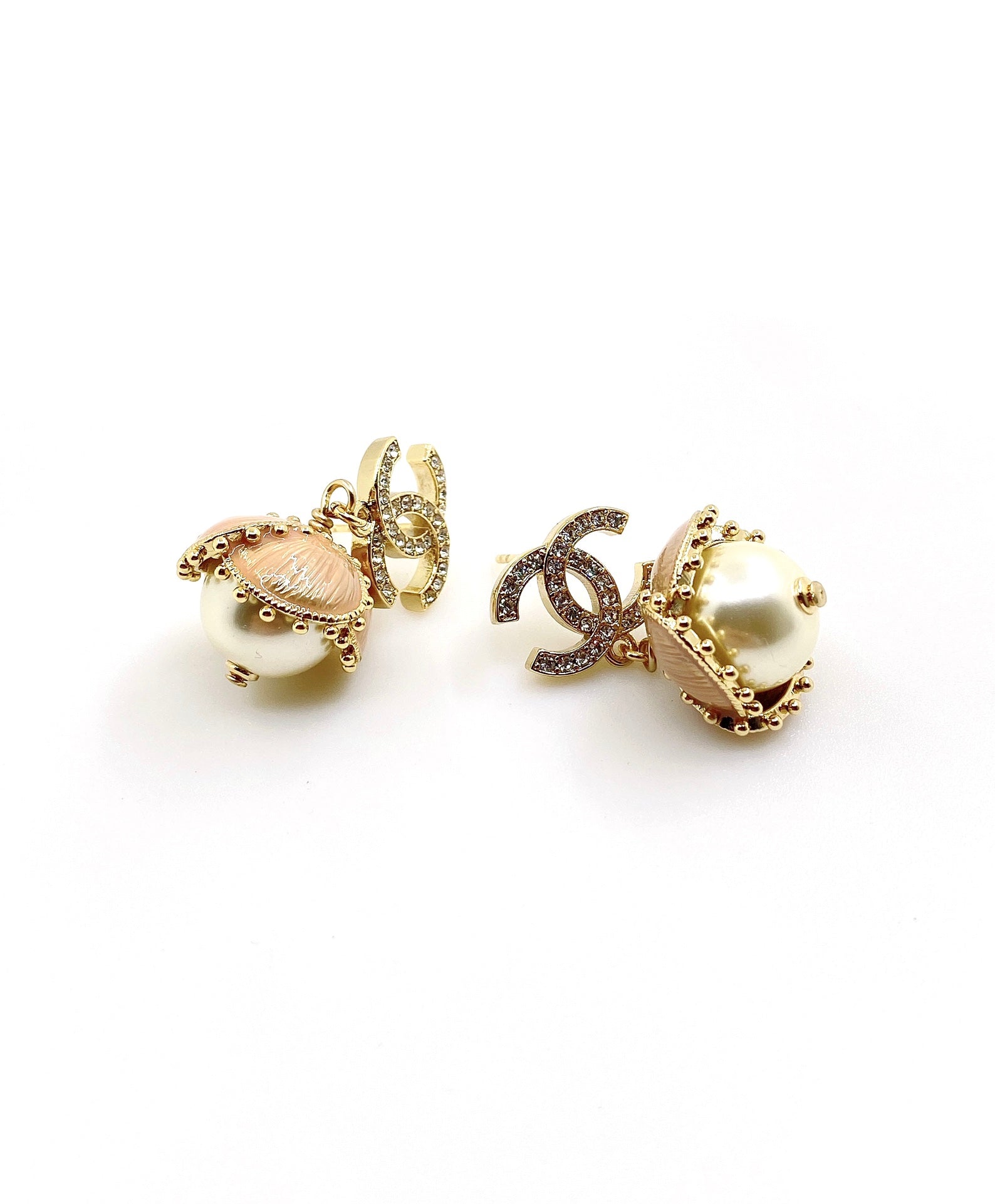 18K Chanel Flowers Earrings