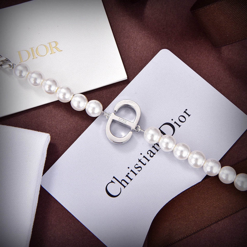 18K Celine Dior Gourmette Pearls Necklace