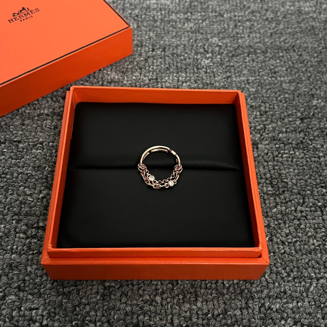 18K Hermes Chaine D'Ancre Chaos Ring