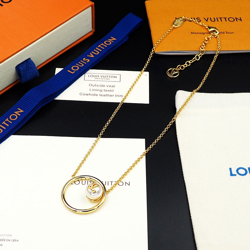 18K Louis Vuitton Eclipse Pearls Necklace